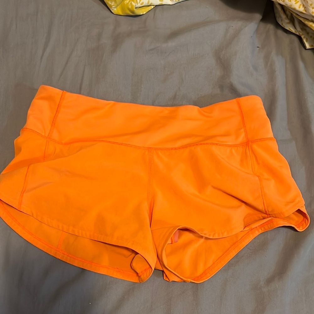 Lululemon Speed Up Low Rise Lined Shorts 2.5”